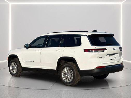 Bright White Clearcoat 2026 Jeep Grand Cherokee L Altitude