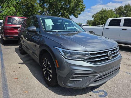 Platinum Gray Metallic 2022 Volkswagen Tiguan 2.0T S