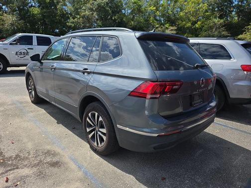 Platinum Gray Metallic 2022 Volkswagen Tiguan 2.0T S