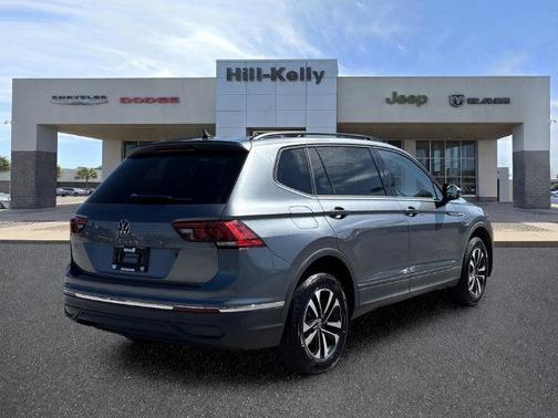 Platinum Gray Metallic 2022 Volkswagen Tiguan 2.0T S