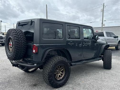 2017 Jeep Wrangler Unlimited Sahara