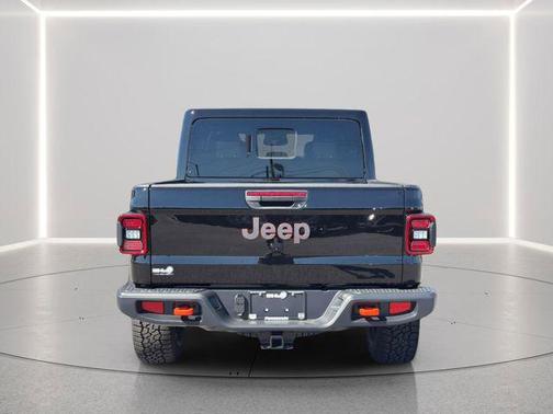 Black Clearcoat 2026 Jeep Gladiator Mojave 4x4
