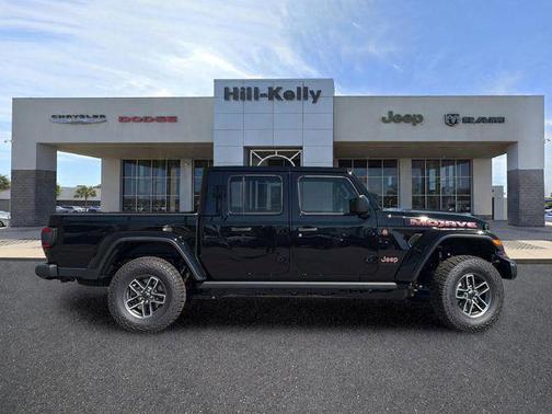 Black Clearcoat 2026 Jeep Gladiator Mojave 4x4