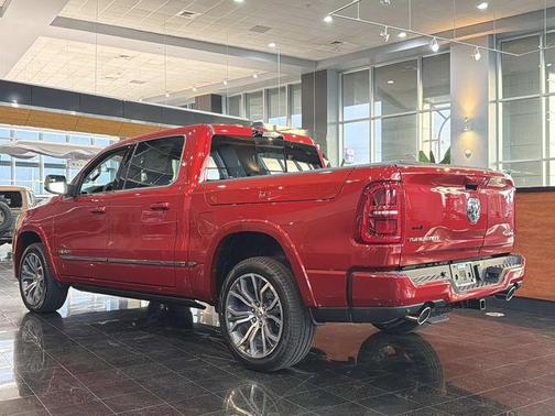 Molten Red Pearlcoat 2026 RAM 1500 ST