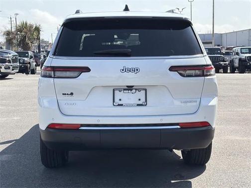 2026 Jeep Grand Cherokee L Laredo