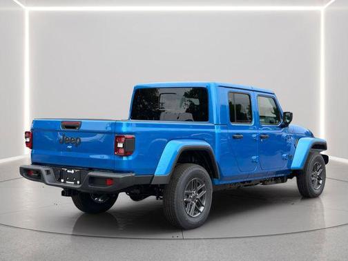 Hydro Blue Pearlcoat 2026 Jeep Gladiator Sport S