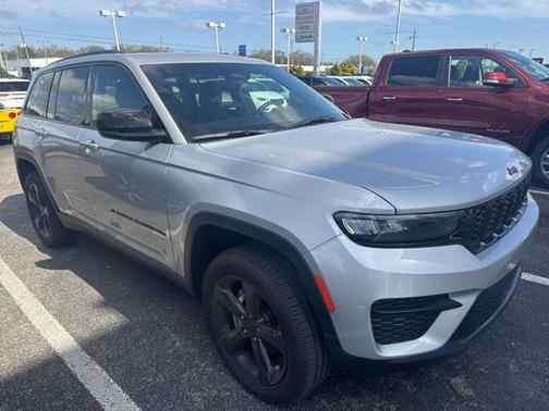 2025 Jeep Grand Cherokee Altitude