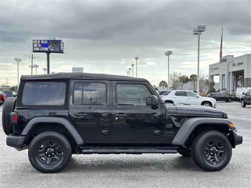 2022 Jeep Wrangler Unlimited Sport