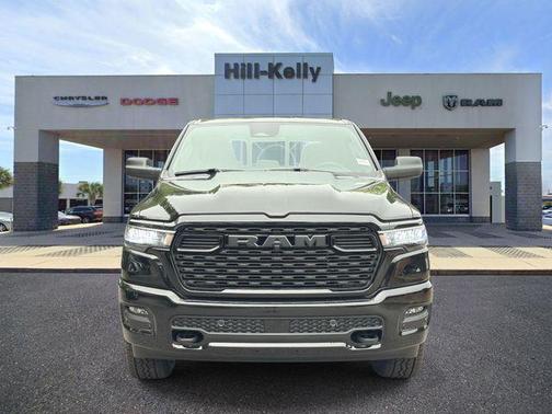 Diamond Black Crystal Pearlcoat 2026 RAM 1500 Express