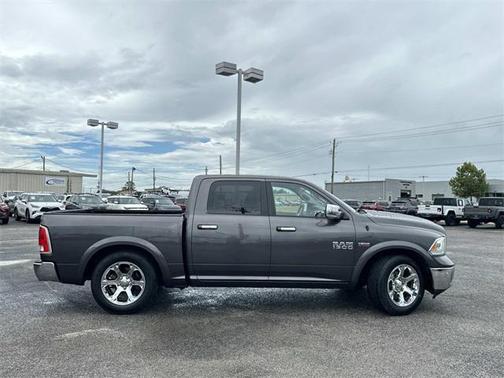 2015 RAM 1500 Laramie