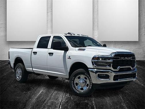 2025 RAM 2500 Tradesman Crew Cab 4x4 6'4' Box