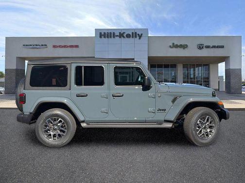 Anvil Clearcoat 2026 Jeep Wrangler 4-Door Sahara 4x4