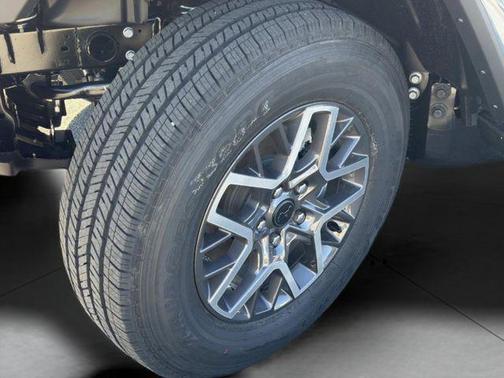 Anvil Clearcoat 2026 Jeep Wrangler 4-Door Sahara 4x4