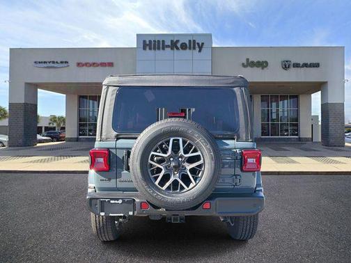 Anvil Clearcoat 2026 Jeep Wrangler 4-Door Sahara 4x4