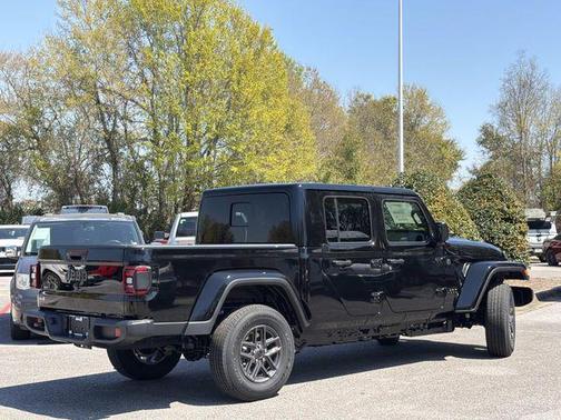 Black Clearcoat 2026 Jeep Gladiator Sport S
