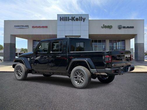 Black Clearcoat 2026 Jeep Gladiator Sport S