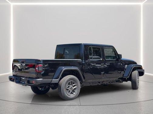 Black Clearcoat 2026 Jeep Gladiator Sport S