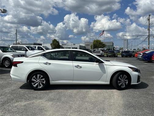 2024 Nissan Altima S FWD