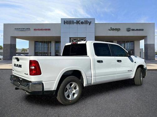 Bright White Clearcoat 2026 RAM 1500 Big Horn/Lone Star