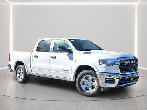 Bright White Clearcoat 2026 RAM 1500 Big Horn/Lone Star