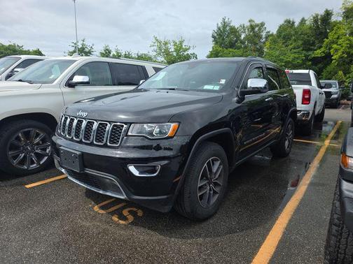 Diamond Black Crystal Pearlcoat 2022 Jeep Grand Cherokee Limited