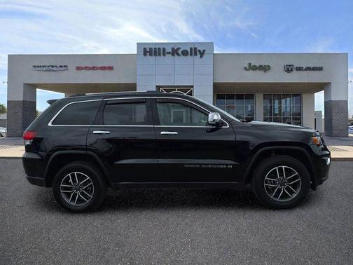 Diamond Black Crystal Pearlcoat 2022 Jeep Grand Cherokee Limited