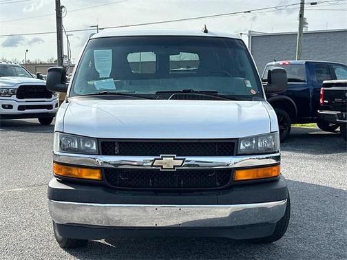 2017 Chevrolet Express 3500 LS