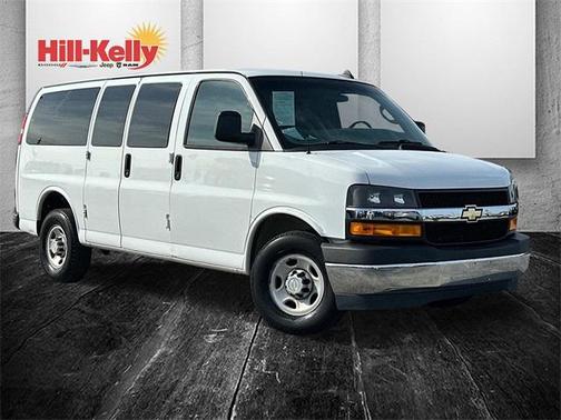 2017 Chevrolet Express 3500 LS