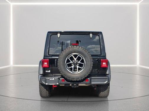 Black Clearcoat 2025 Jeep Wrangler Rubicon