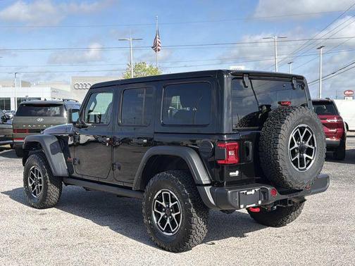 Black Clearcoat 2025 Jeep Wrangler Rubicon