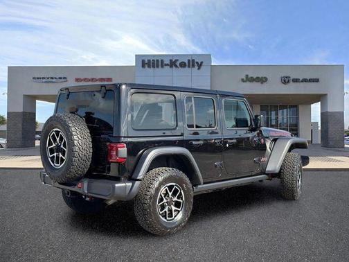 Black Clearcoat 2025 Jeep Wrangler Rubicon