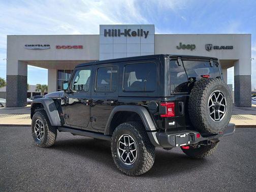 Black Clearcoat 2025 Jeep Wrangler Rubicon