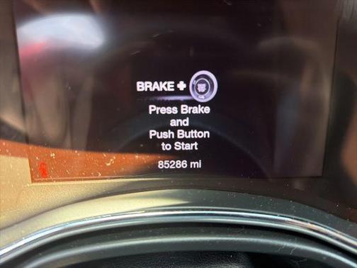 Diamond Black Crystal Pearlcoat 2019 Jeep Grand Cherokee Altitude