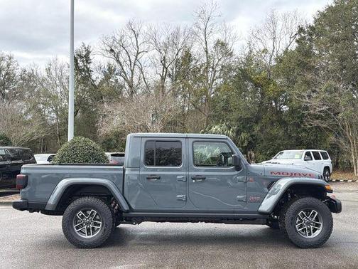 2026 Jeep Gladiator Mojave 4x4