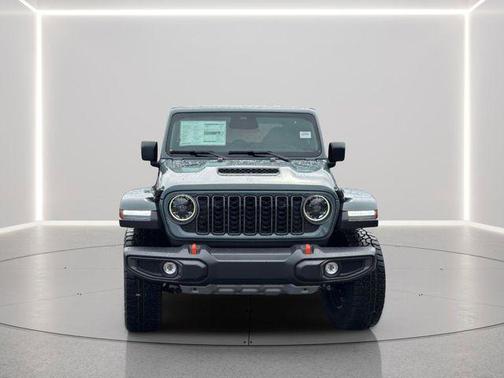 Anvil Clearcoat 2026 Jeep Gladiator Mojave 4x4