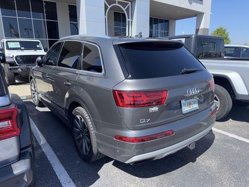 Gray Metallic 2019 Audi Q7 45 Premium Plus