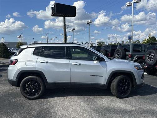2026 Jeep Compass Latitude