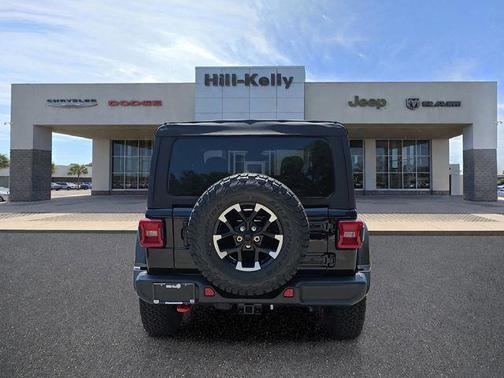 Black Clearcoat 2026 Jeep Wrangler Rubicon