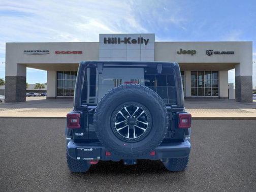 Black Clearcoat 2026 Jeep Wrangler Rubicon