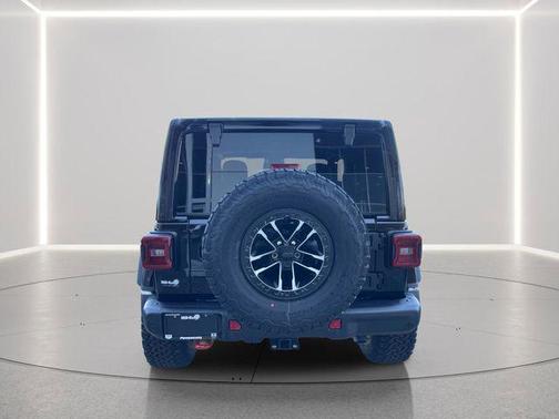 Black Clearcoat 2026 Jeep Wrangler Rubicon
