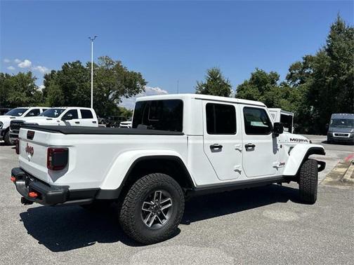 2025 Jeep Gladiator Mojave X