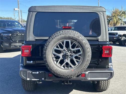 2026 Jeep Wrangler 4-Door Sahara 4x4