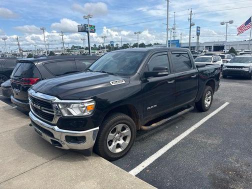 Diamond Black Crystal Pearlcoat 2020 RAM 1500 Big Horn/Lone Star