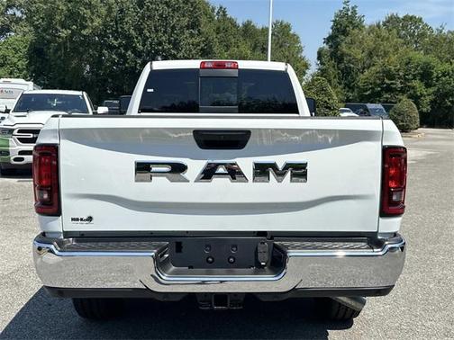 2025 RAM 2500 Tradesman Crew Cab 4x2 8' Box