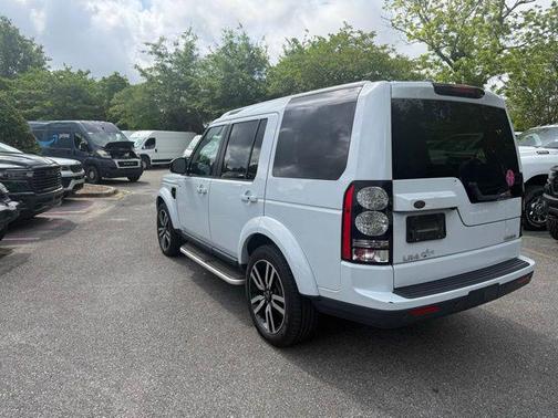 2016 Land Rover LR4 Base