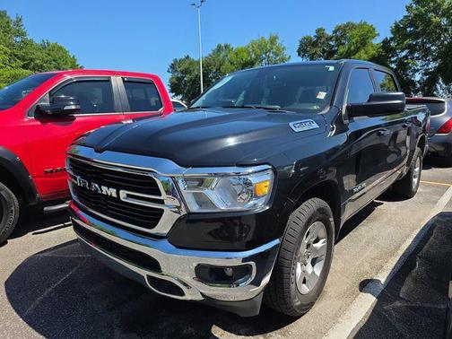 Diamond Black Crystal Pearlcoat 2019 RAM 1500 Big Horn