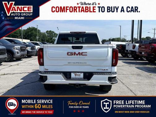 Summit White 2023 GMC Sierra 1500 AT4X