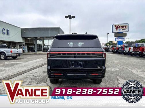 Black Metallic 2026 Lincoln Navigator Reserve