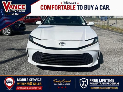 Ice 2025 Toyota Camry LE