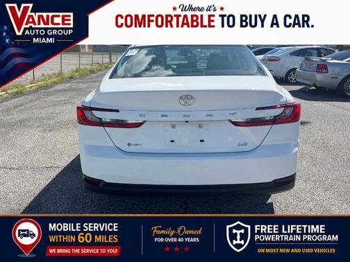 Ice 2025 Toyota Camry LE